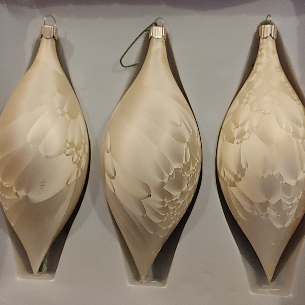 Teardrop glass christmas ornaments